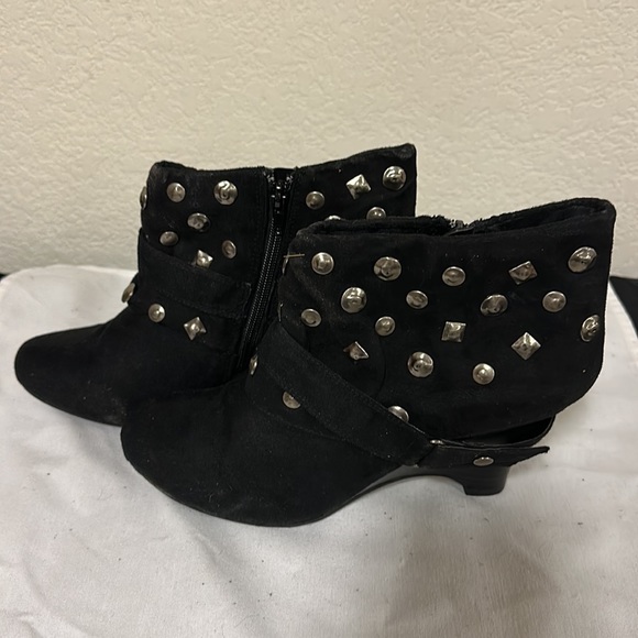 Booties - Picture 2 of 3